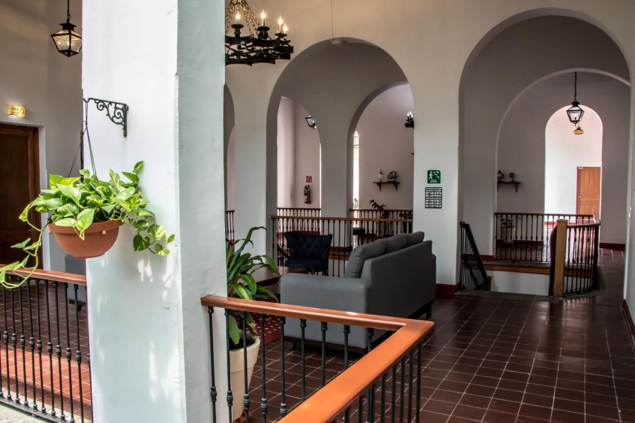 Hotel Real De Castilla Colonial Guadalajara Exteriör bild